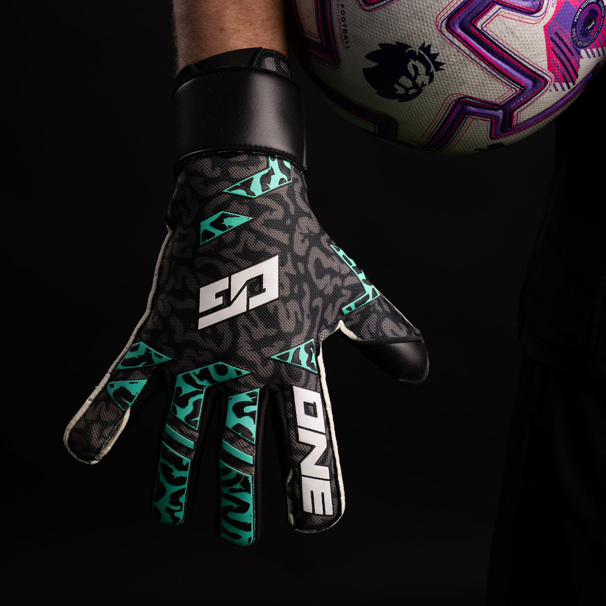One Glove Mentality Monster GRV Maalivahdin hanskat Musta Etupuoli