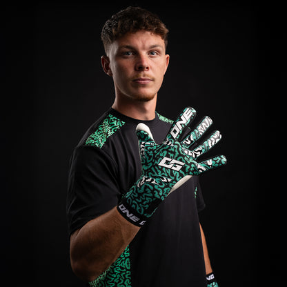 One Glove Og1 Mentality Monster NGT valkoinen vihreä maalivahdin hanskat