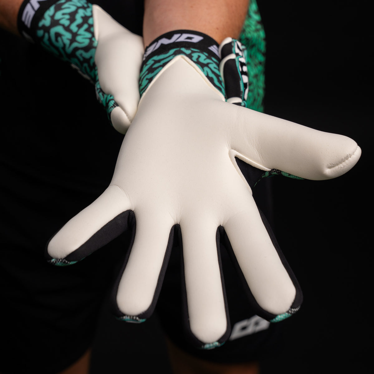 One Glove Og1 Mentality Monster NGT valkoinen vihreä maalivahdin hanskat