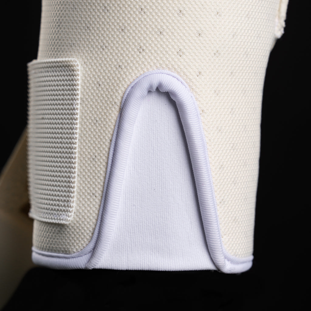 One Glove Junior LTX Pro Siege Lasten Maalivahdin hanskat Valkoinen Strap Remmi